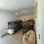 La Grange Maen بيت للعطل