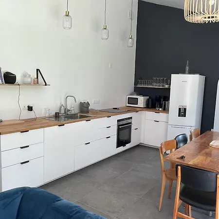 La Grange Maen Pont-Saint-Martin